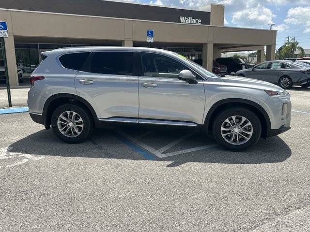 Used 2020 Hyundai Santa Fe SE FWD image 3