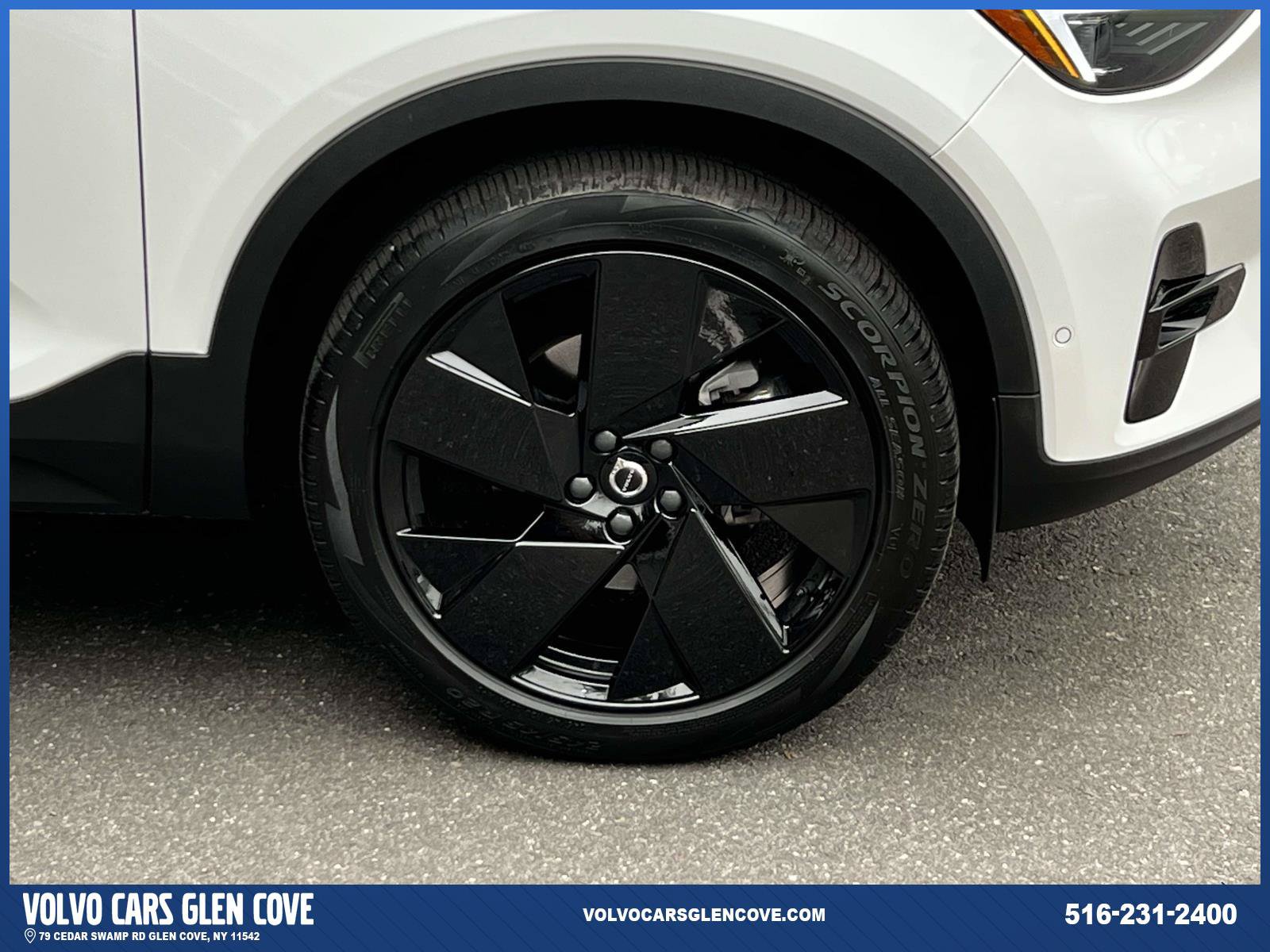 Used 2026 Volvo XC40 B5 Ultra w/ Climate Package AWD/4WD image 7