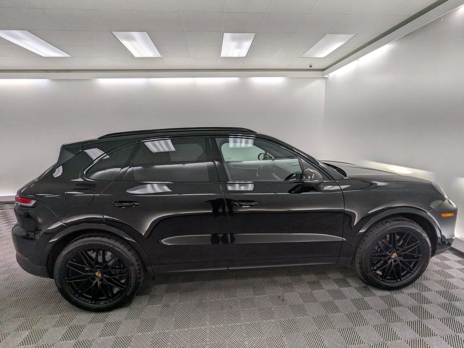 New 2026 Porsche Cayenne AWD/4WD image 8
