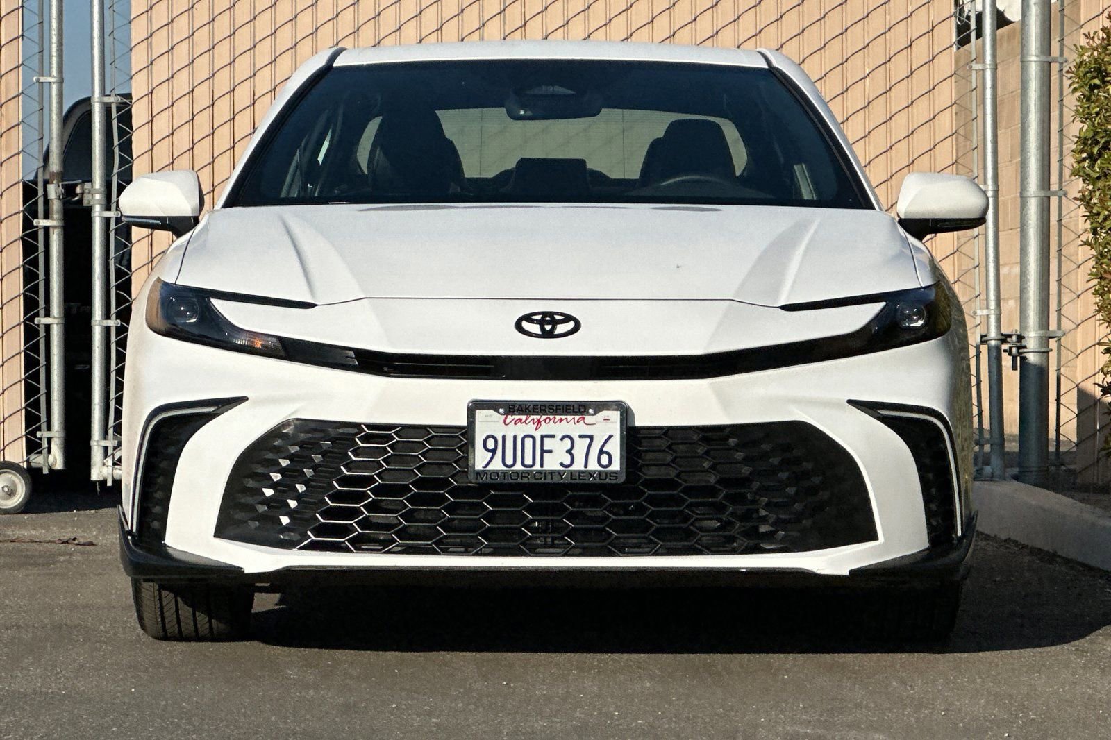 Used 2025 Toyota Camry SE image 9