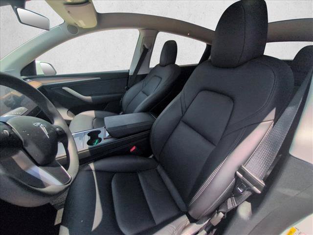 Used 2023 Tesla Model Y Long Range AWD/4WD image 16