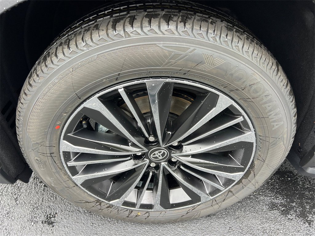 New 2026 Toyota Grand Highlander AWD Hybrid image 11