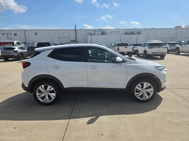 Used 2024 Buick Encore GX Preferred AWD/4WD image 17