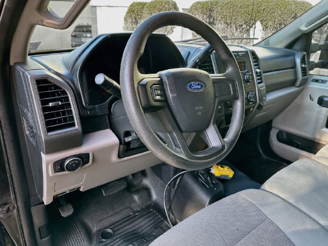 Used 2019 Ford F550 4x4 Regular Cab Super Duty image 12
