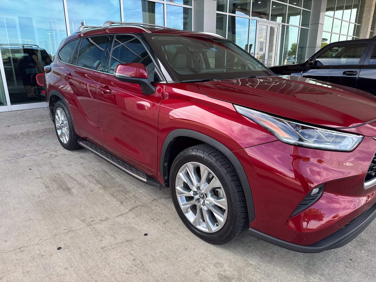 Used 2022 Toyota Highlander Limited FWD image 33