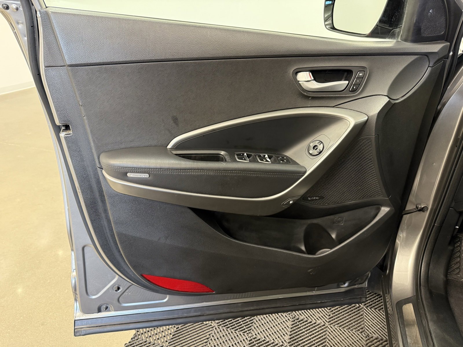 Used 2018 Hyundai Santa Fe Sport w/ 2.0T Ultimate Tech Package 05 image 12