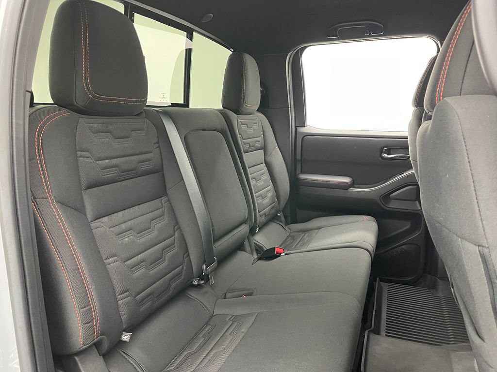 Used 2024 Nissan Frontier PRO-4X w/ Technology Package AWD/4WD image 32