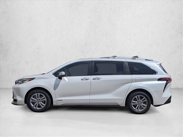 Used 2021 Toyota Sienna Platinum image 8