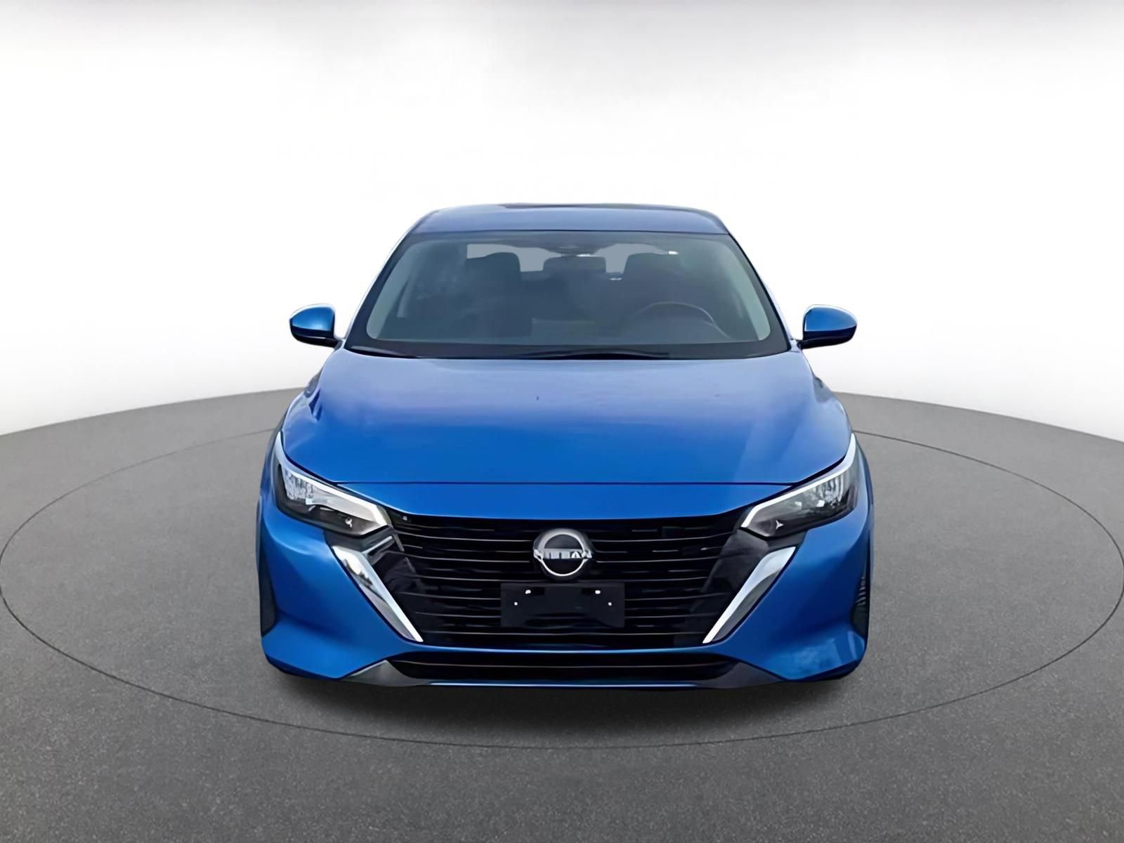 Used 2025 Nissan Sentra SV FWD image 4