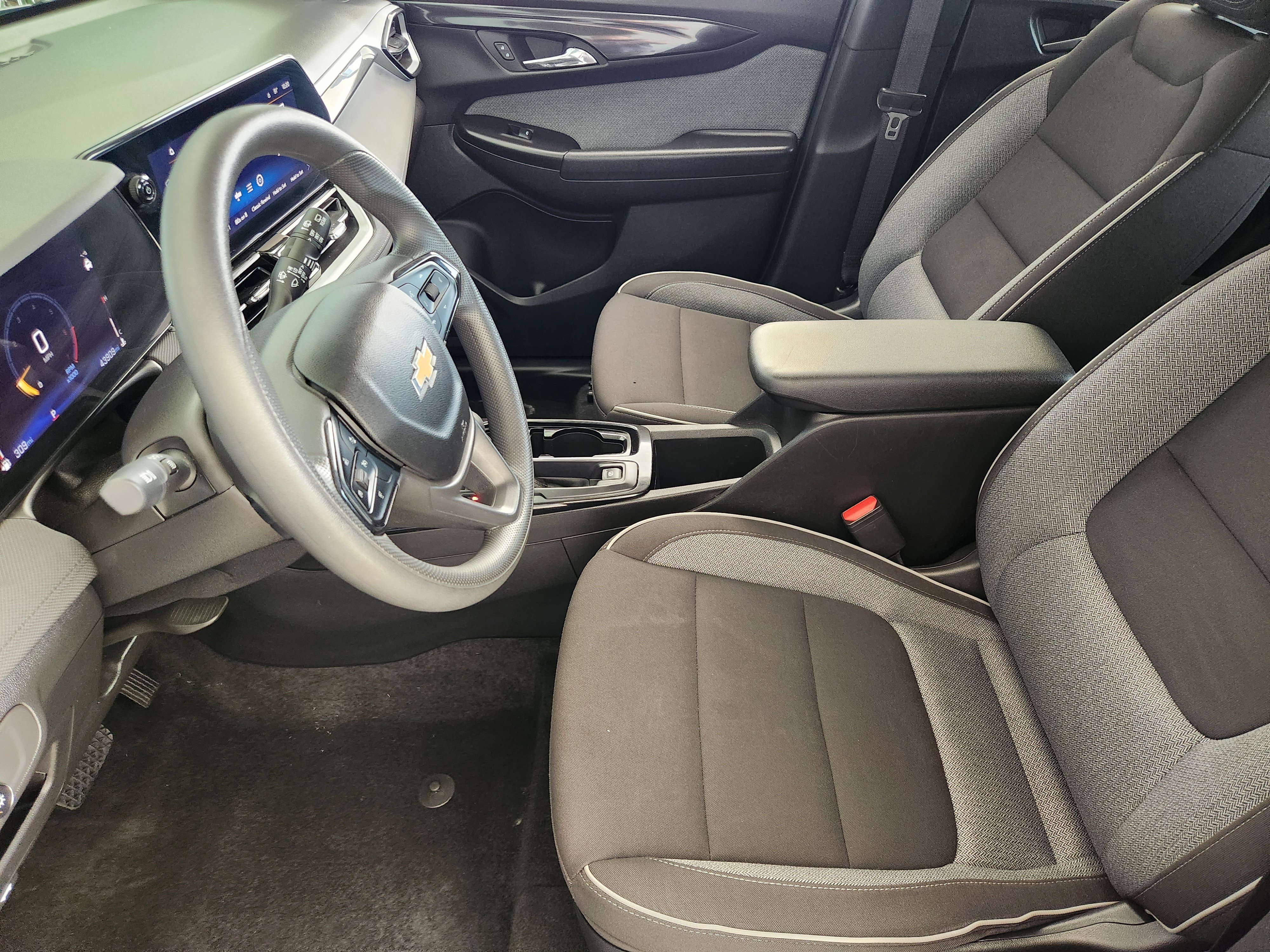 Used 2024 Chevrolet TrailBlazer LT FWD image 13