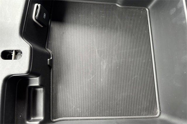 Used 2024 RAM 2500 Big Horn w/ Bed Utility Group image 32