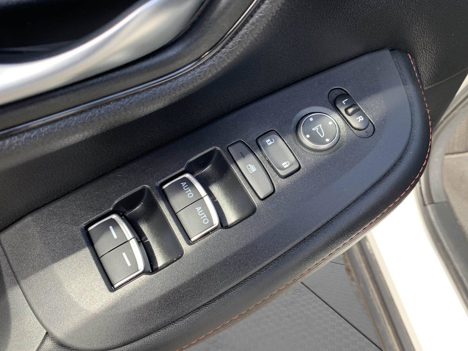 Certified 2026 Honda HR-V Sport image 12