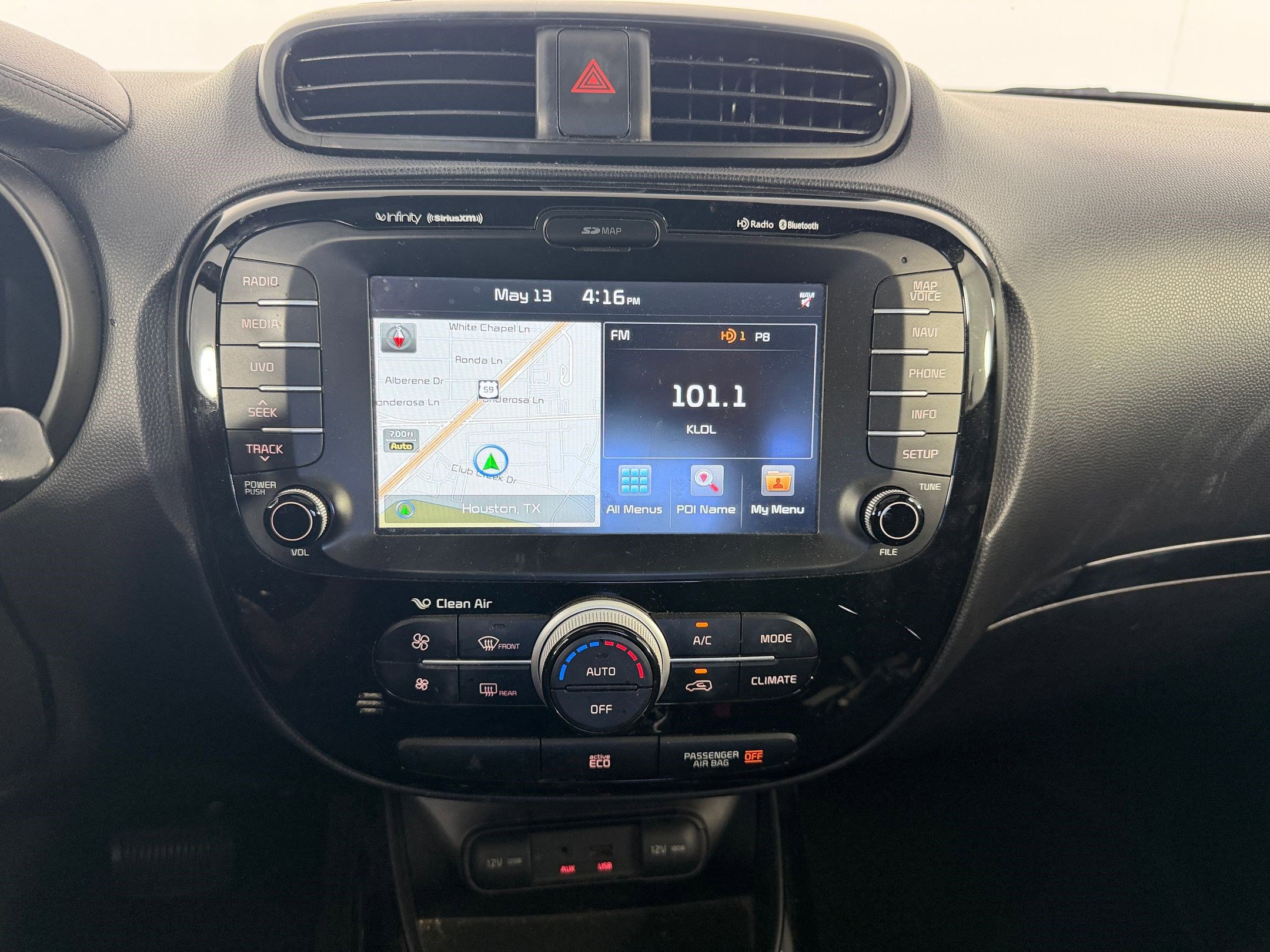 Used 2015 Kia Soul ! w/ Sun & Sound Package FWD image 24