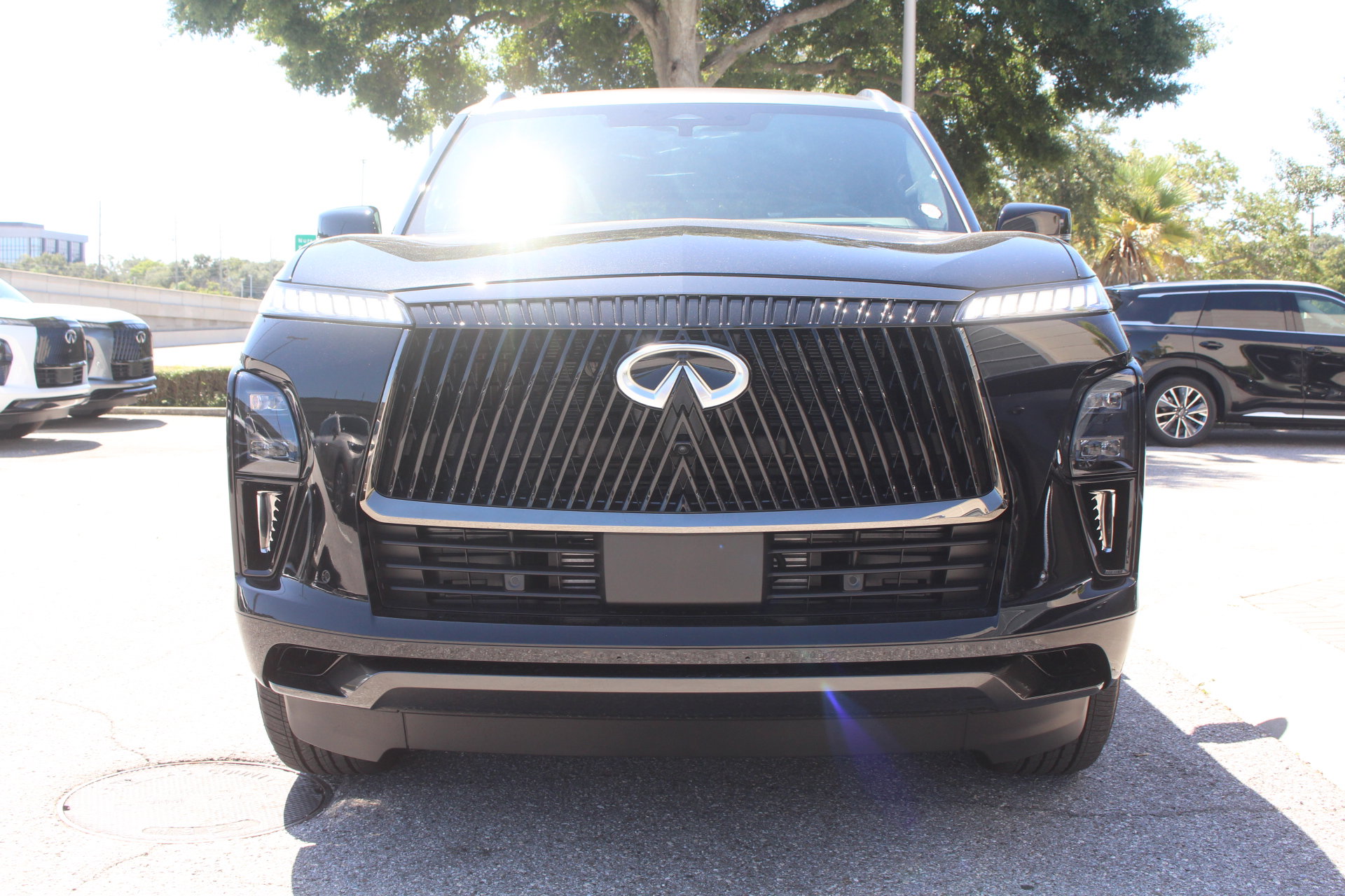 New 2026 INFINITI QX80 Autograph image 9