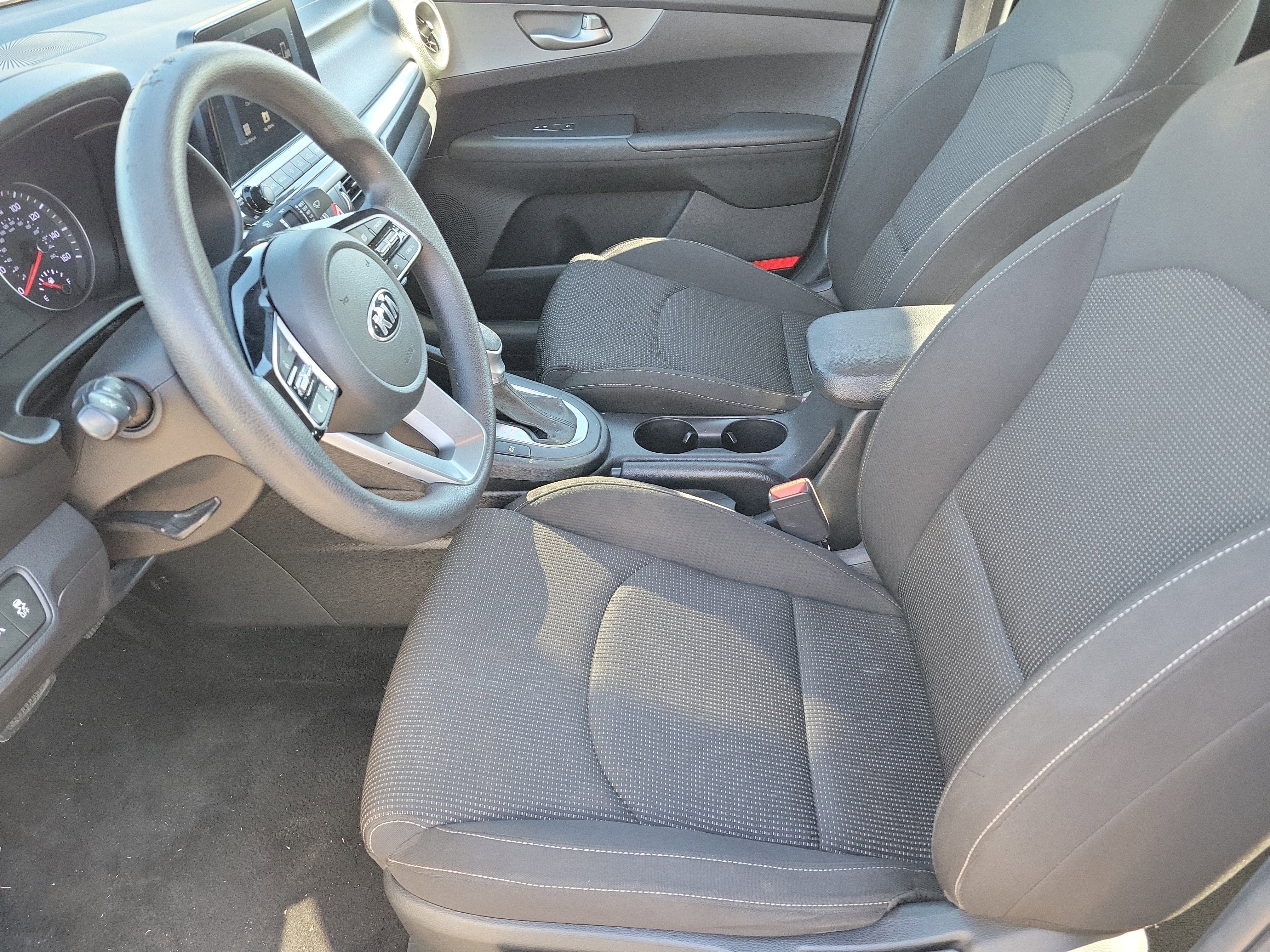 Used 2020 Kia Forte LXS image 3