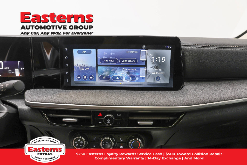 Used 2025 Nissan Kicks SV w/ SV Premium Package AWD/4WD image 13