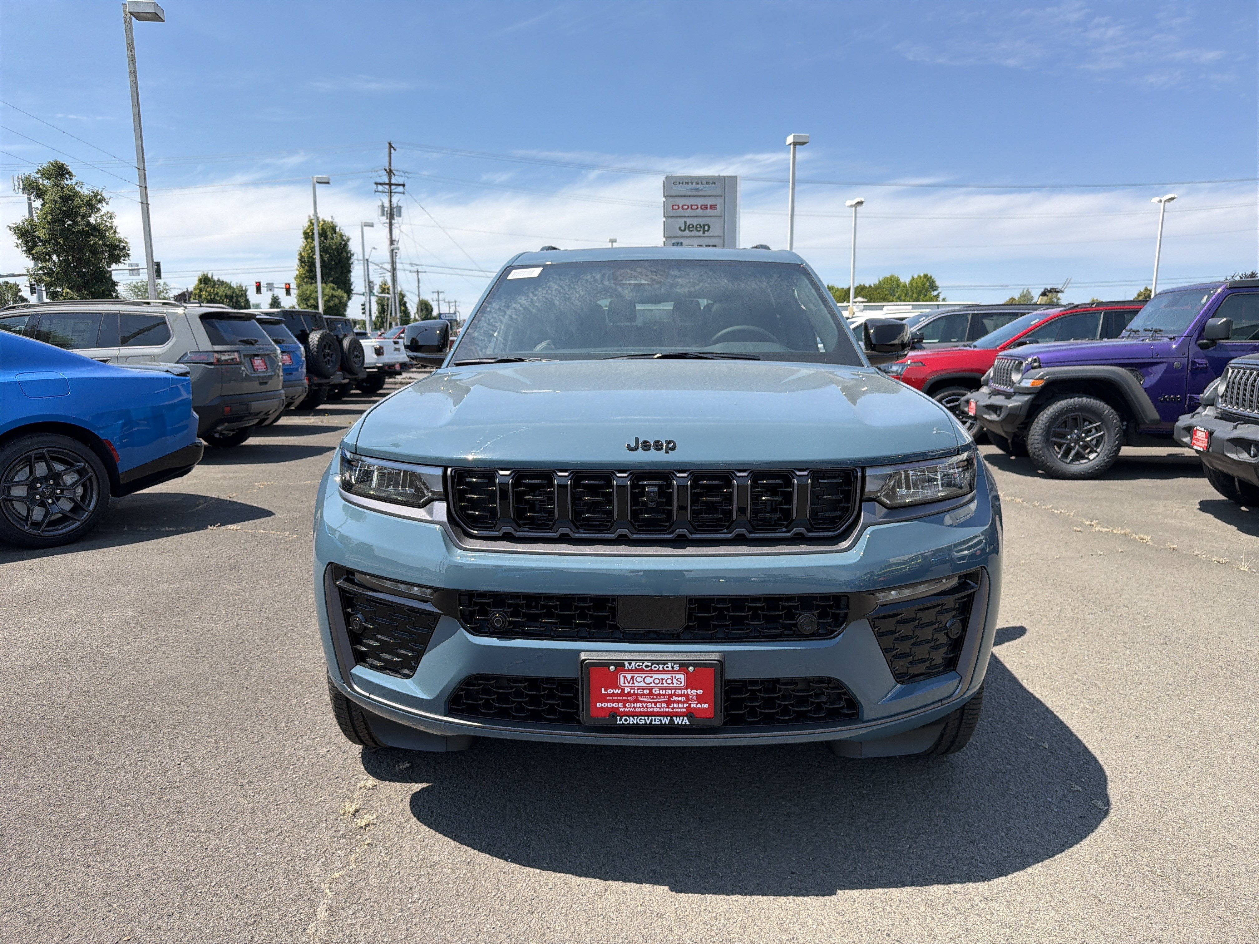 New 2026 Jeep Grand Cherokee L Limited AWD/4WD image 8
