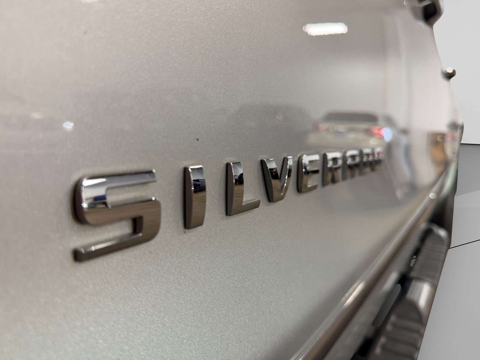 Used 2017 Chevrolet Silverado 1500 LTZ Z71 w/ LTZ Plus Package image 41