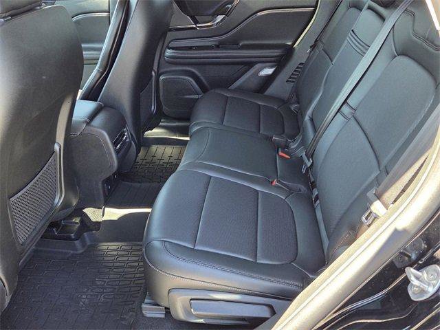 Used 2025 Lincoln Corsair Reserve w/ Jet Appearance Package image 10