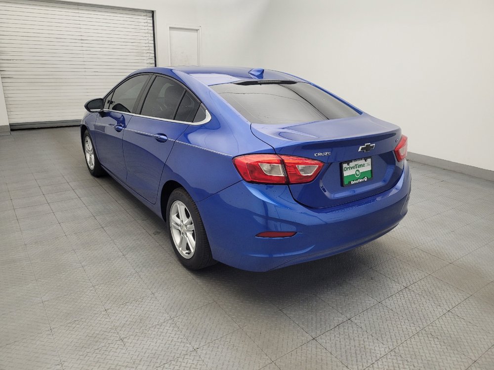 Used 2018 Chevrolet Cruze LT w/ Sun And Sound Package FWD image 5