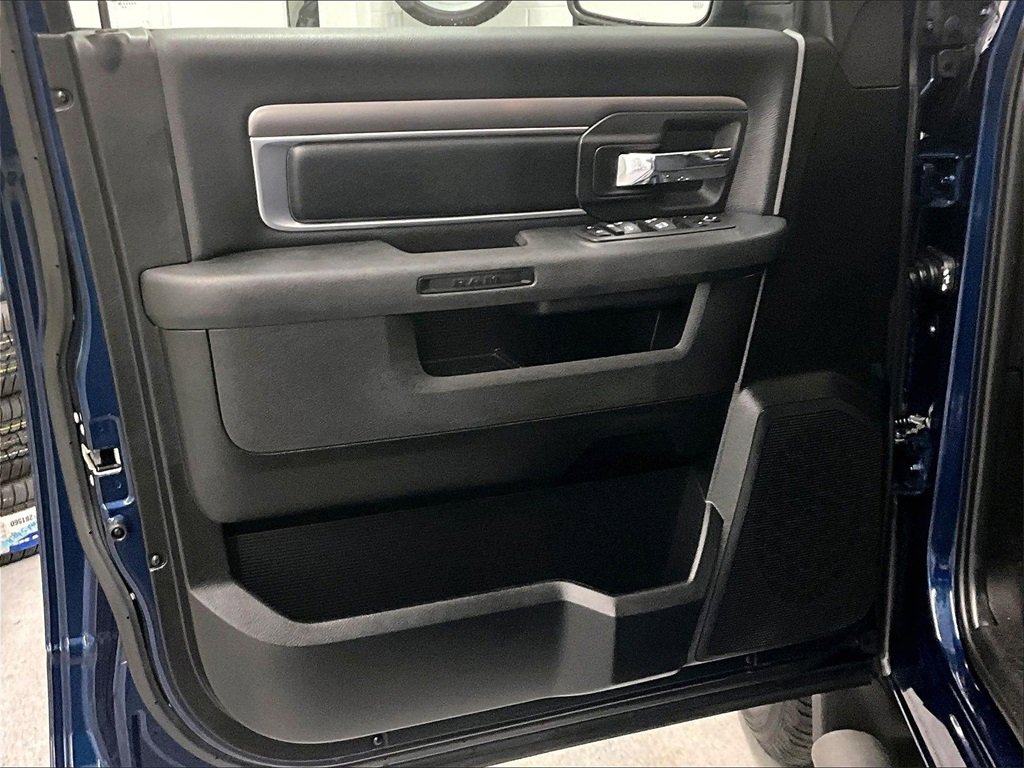 Used 2022 RAM 1500 Classic Warlock image 9