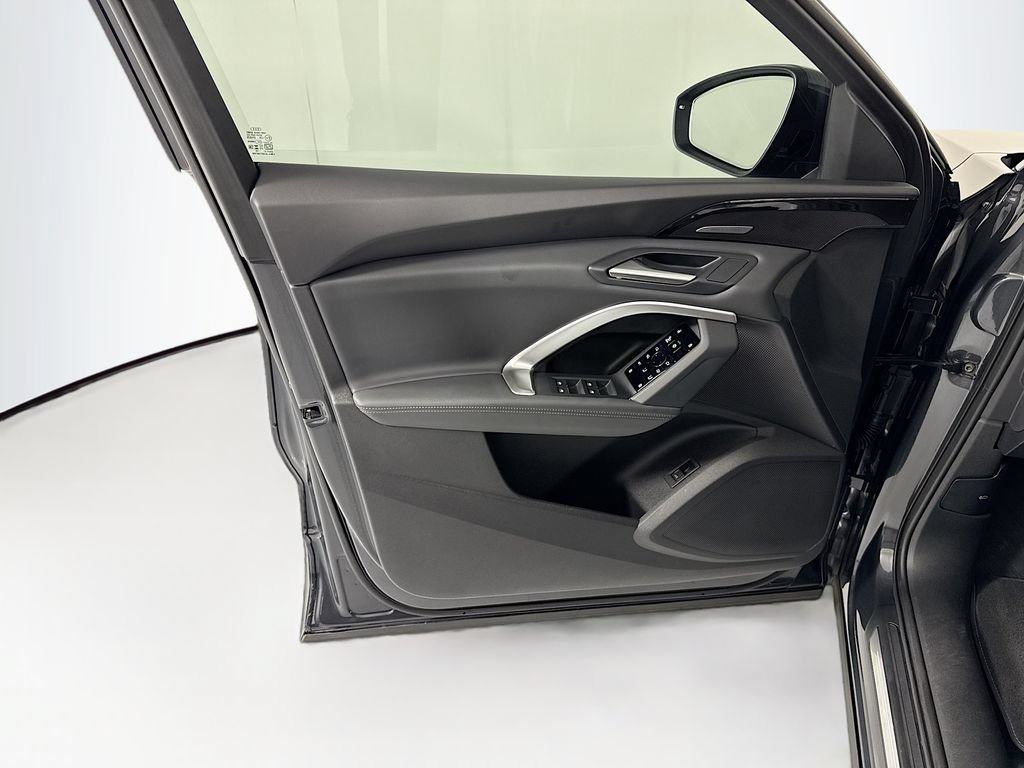 Certified 2025 Audi Q5 Premium w/ Premium Plus AWD/4WD image 25