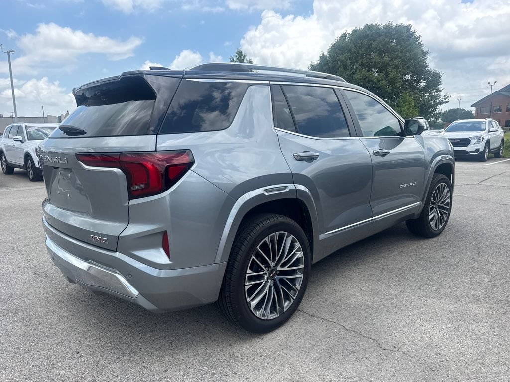 Used 2026 GMC Terrain Denali AWD/4WD image 4