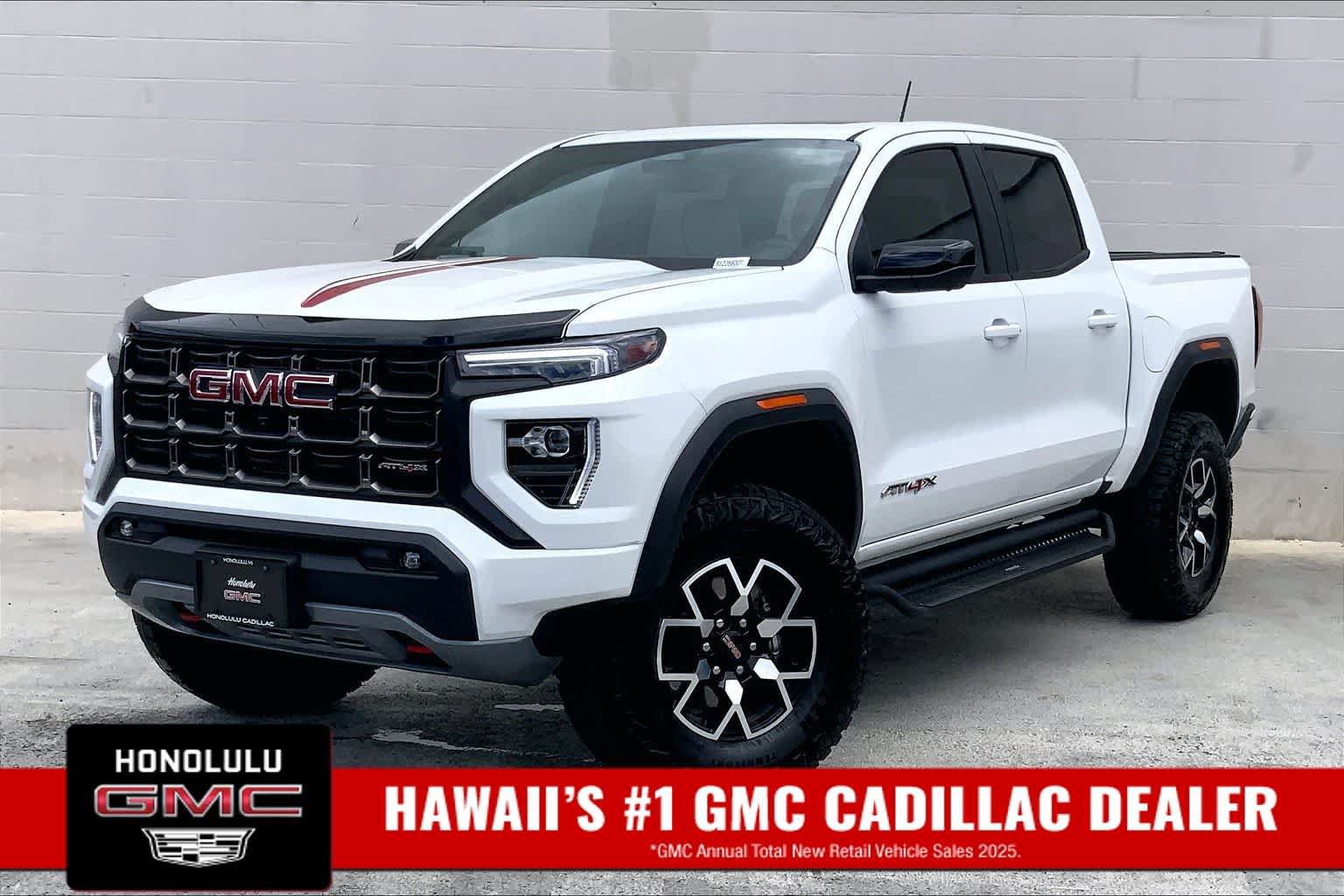 Used 2025 GMC Canyon AT4 w/ AT4X Package AWD/4WD image 1