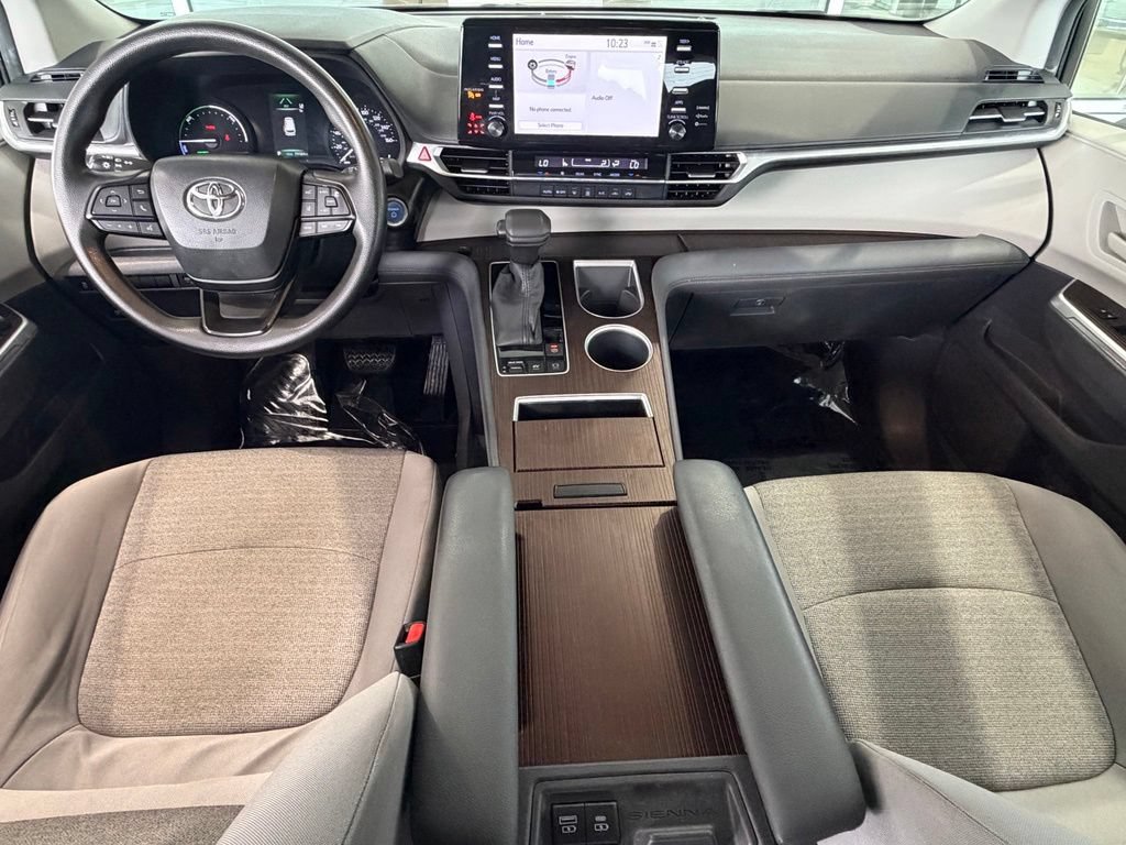 Certified 2022 Toyota Sienna LE AWD/4WD image 33