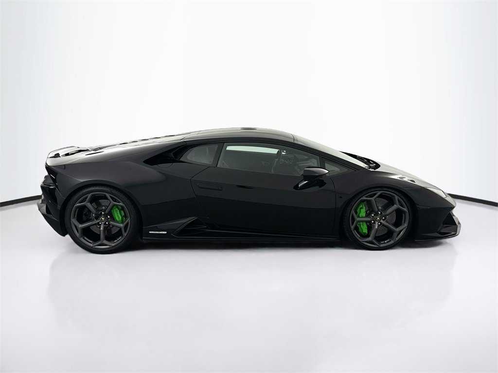 Used 2020 Lamborghini Huracan EVO image 4