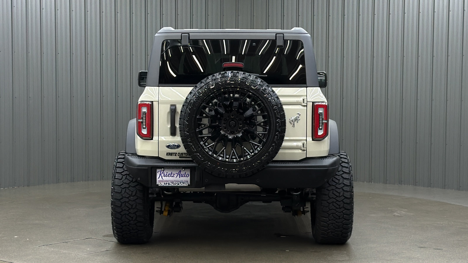 Used 2025 Ford Bronco Badlands AWD/4WD image 4