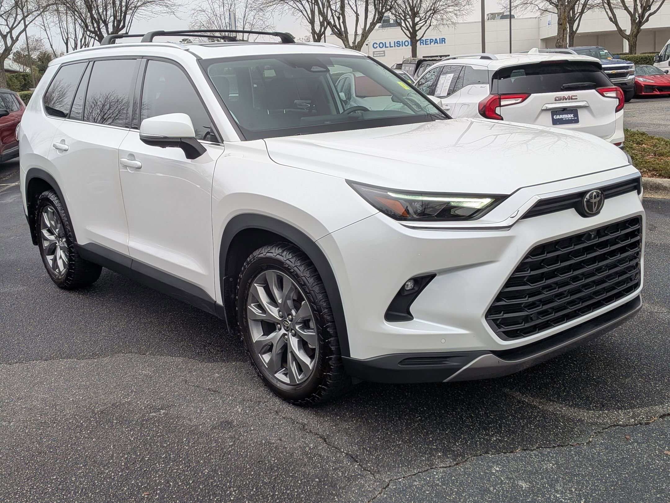 Used 2024 Toyota Grand Highlander Limited image 2