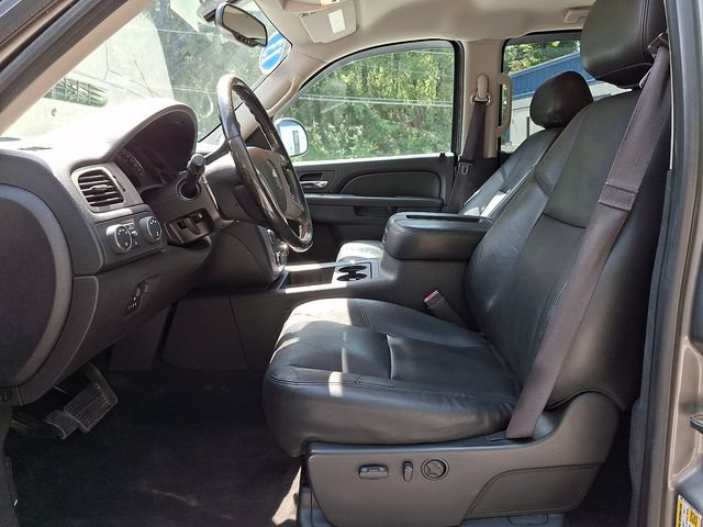 Used 2013 Chevrolet Silverado 2500 LTZ w/ LTZ Plus Package AWD/4WD image 15