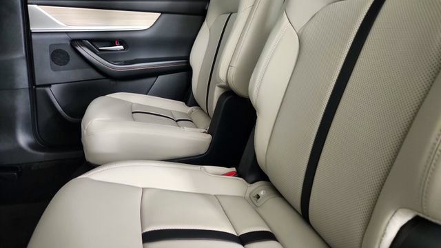 New 2026 MAZDA CX-90 Plug-In Hybrid w/Premium Sport AWD/4WD image 29