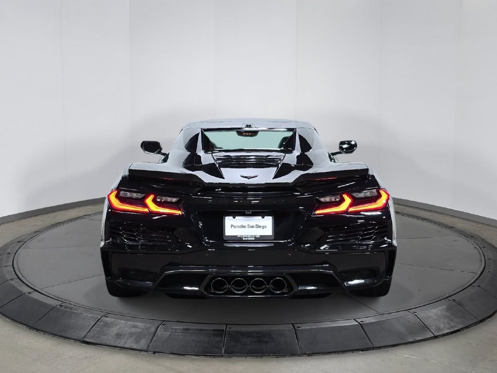Used 2023 Chevrolet Corvette Z06 RWD image 6