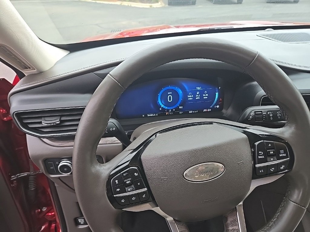 Certified 2022 Ford Explorer Platinum w/ Equipment Group 601A image 14