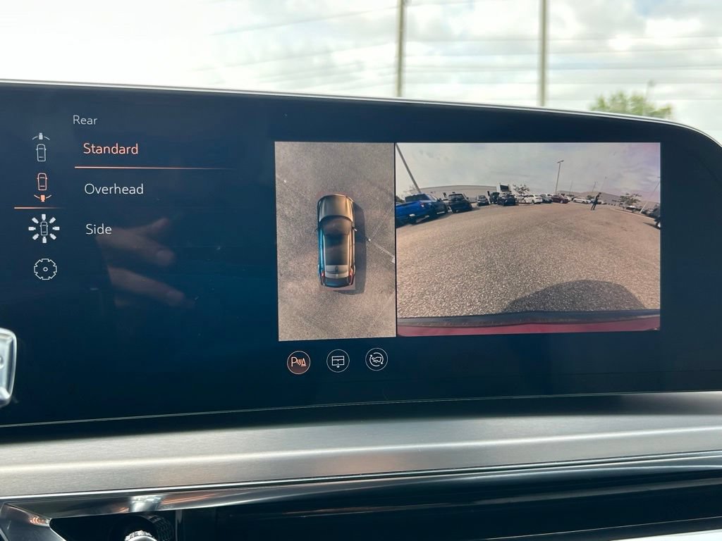 Used 2024 Cadillac Lyriq Sport RWD image 32