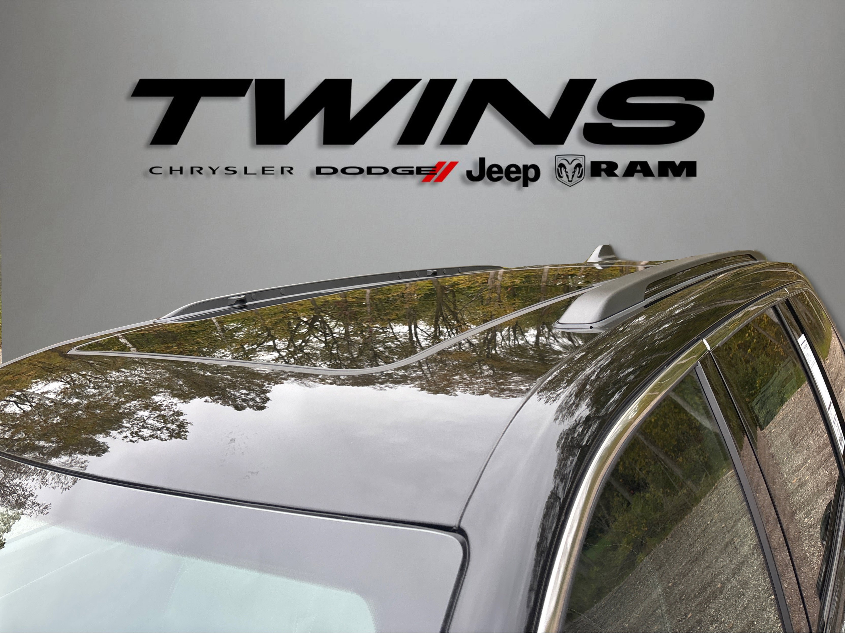 New 2025 Jeep Grand Cherokee Limited image 14