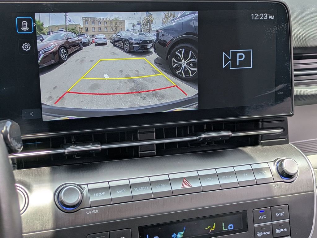 Used 2025 Hyundai Kona SEL FWD image 16
