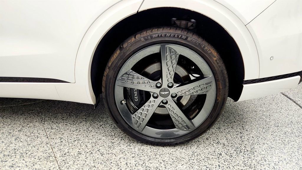 Used 2024 Genesis GV70 3.5T Sport w/ Sport Advanced Package image 9