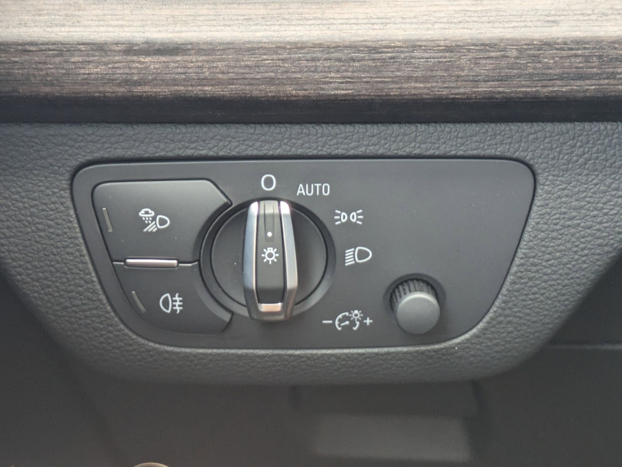 New 2025 Audi Q5 2.0T Premium Plus AWD/4WD image 18