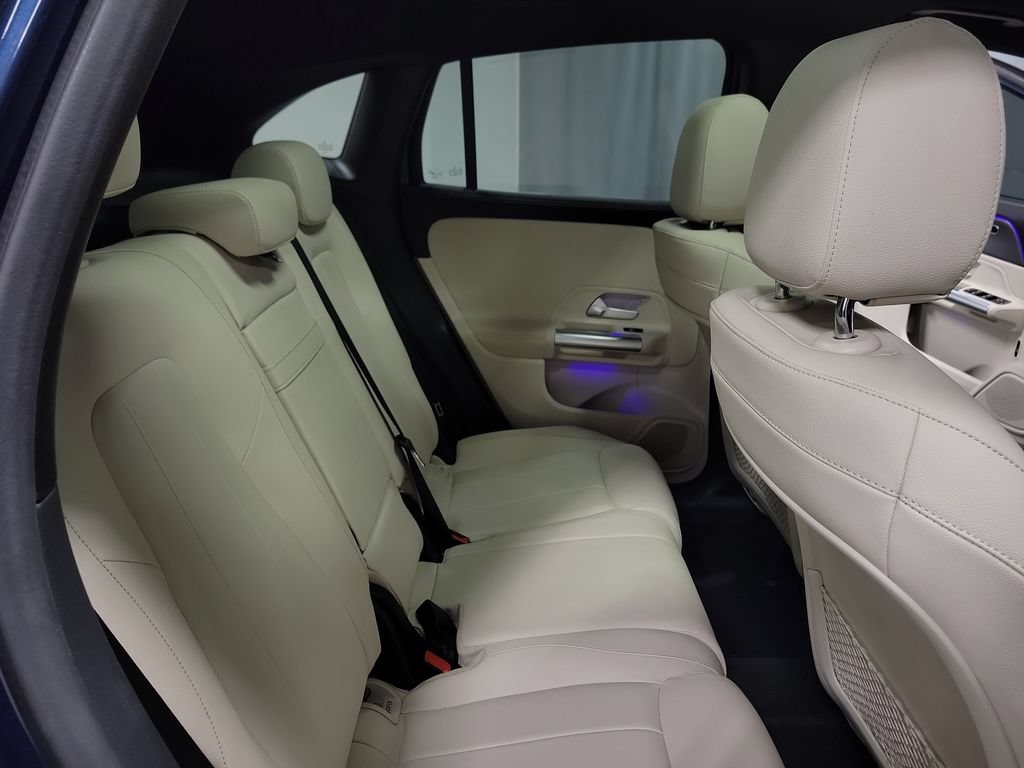 Used 2021 Mercedes-Benz GLA 250 4MATIC image 30