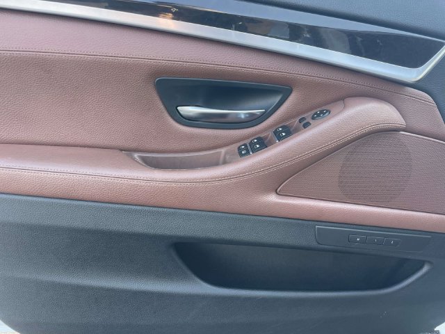 Used 2013 BMW 528i xDrive Sedan AWD/4WD image 14