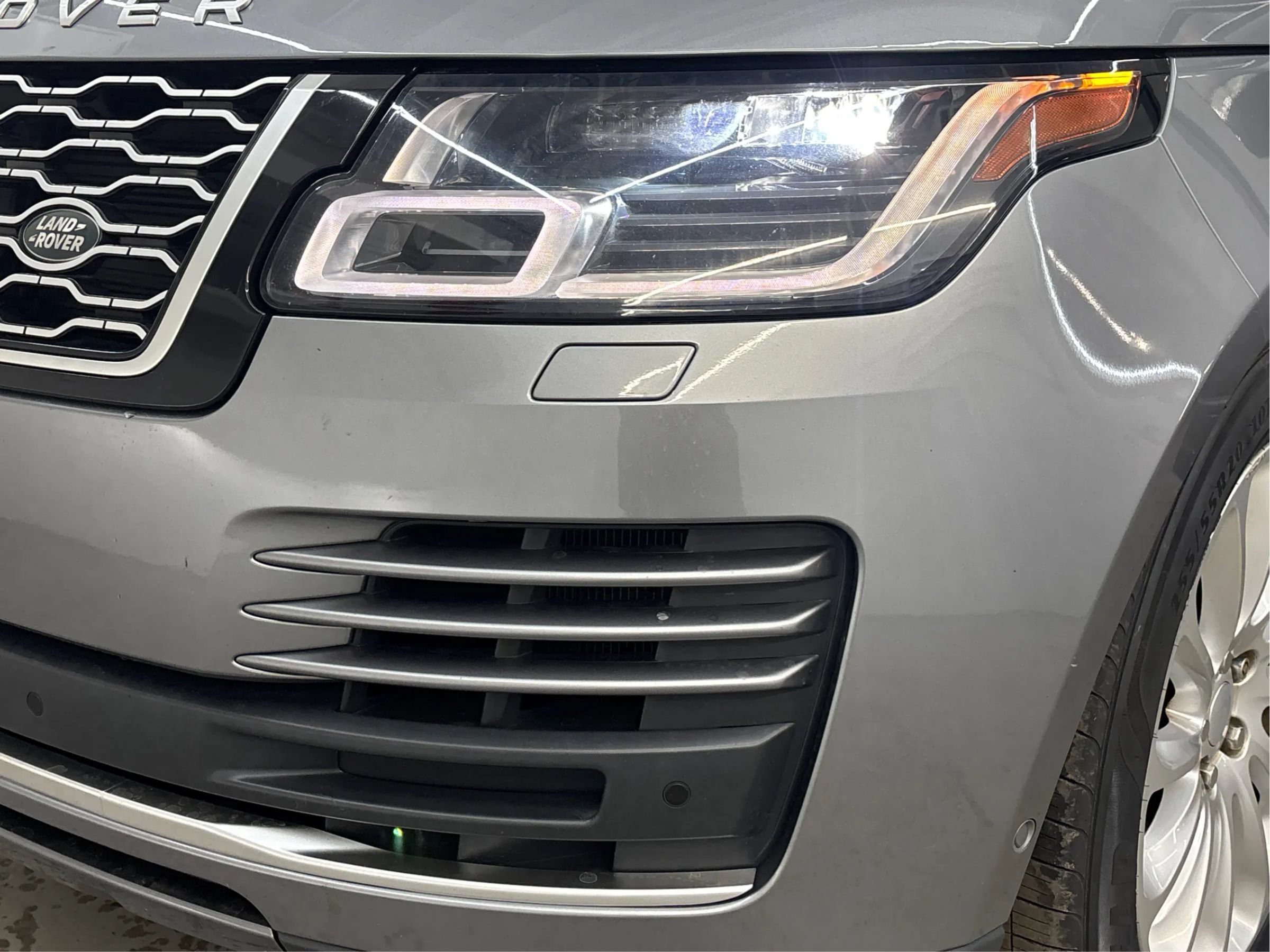 Used 2020 Land Rover Range Rover HSE AWD/4WD image 32