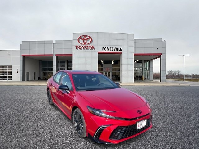 New 2026 Toyota Camry Hybrid AWD/4WD image 1