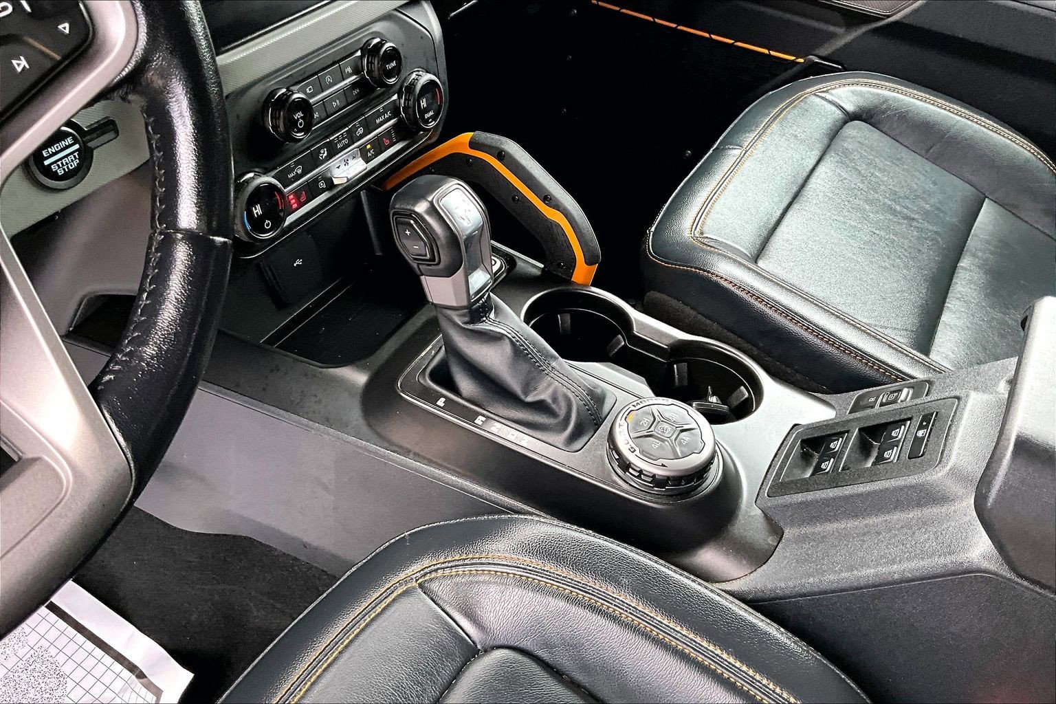 Used 2021 Ford Bronco Badlands image 15