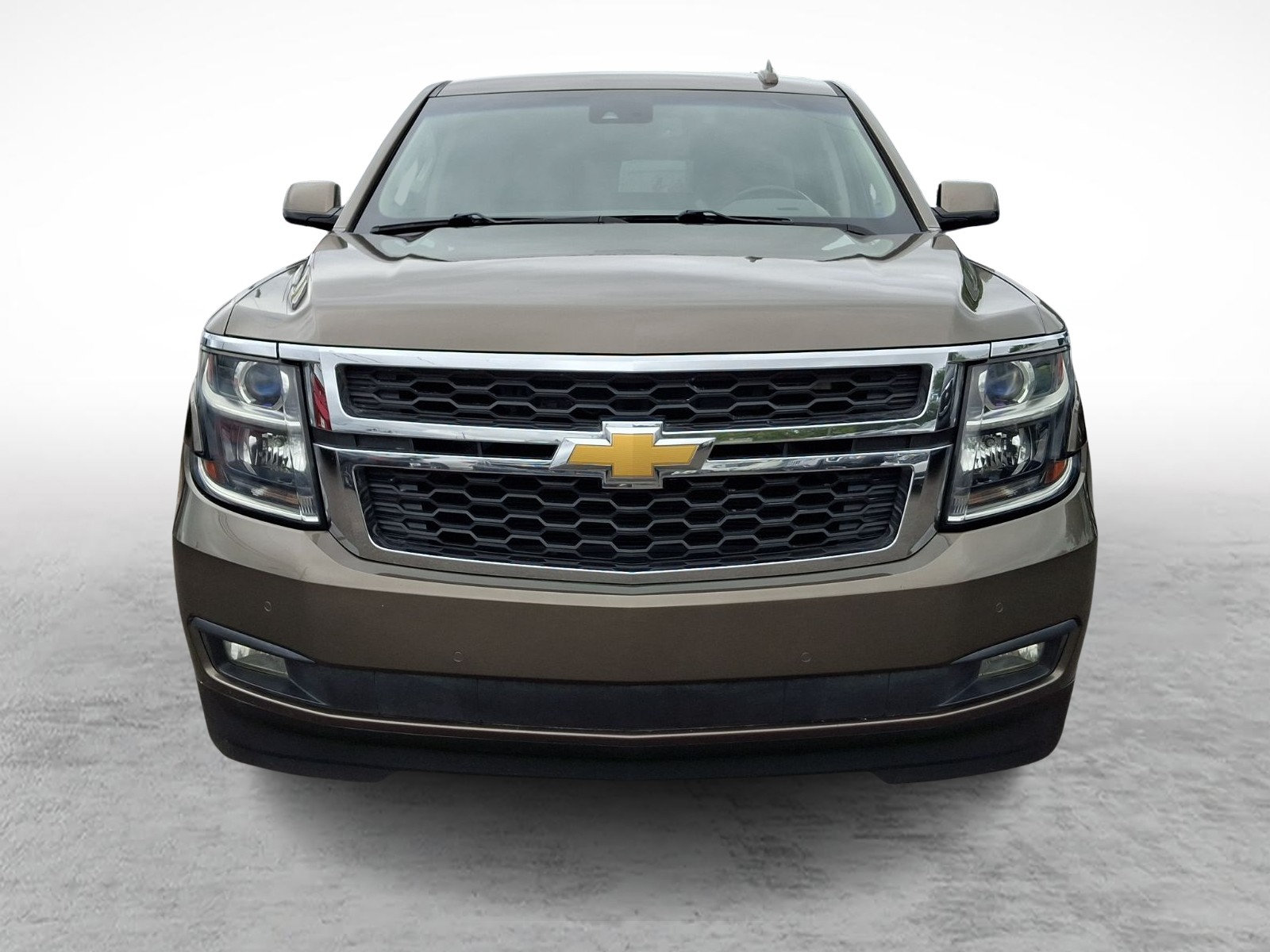 Used 2016 Chevrolet Suburban LT w/ Luxury Package AWD/4WD image 2