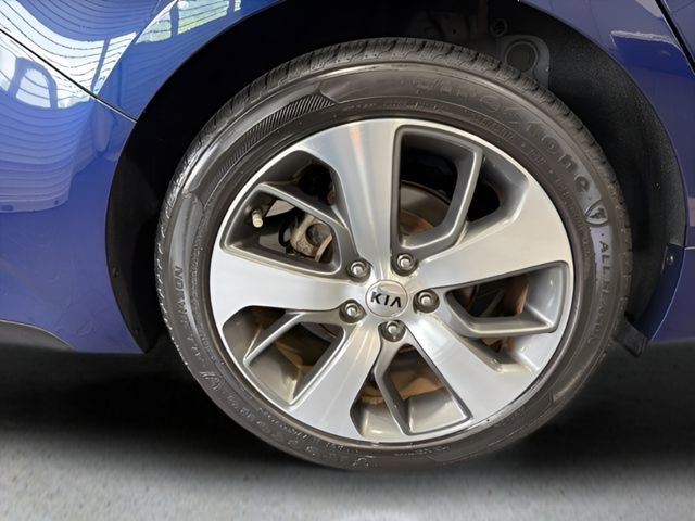 Used 2020 Kia Optima S image 32