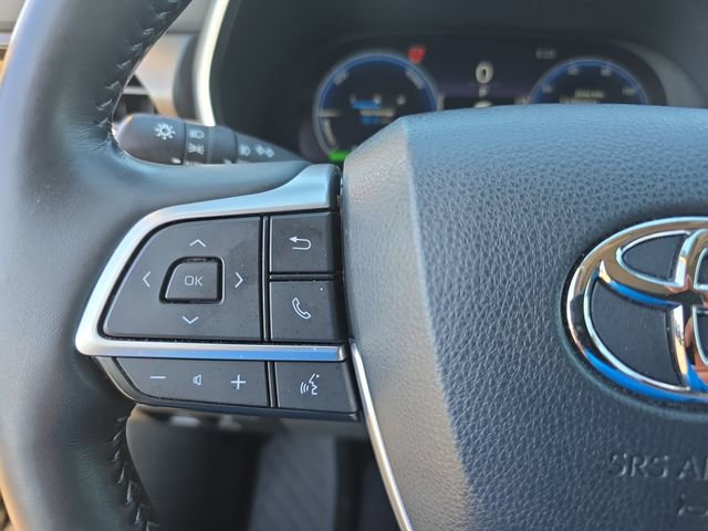 Used 2023 Toyota Highlander Limited image 18