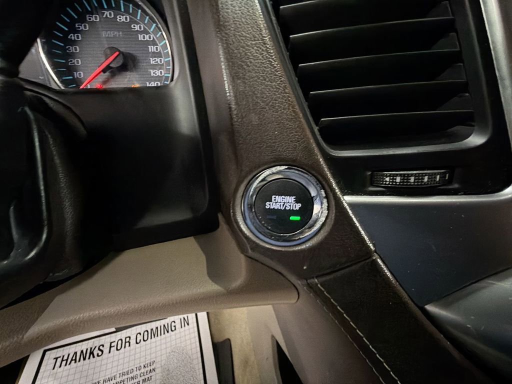 Used 2018 Chevrolet Suburban LT image 16